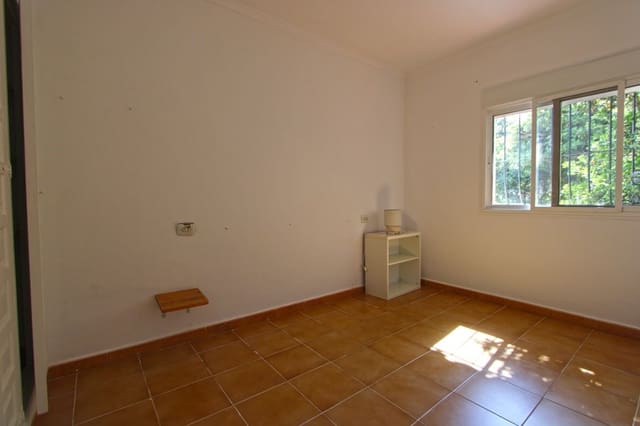 Chalet de 2 habitaciones en Orba en venta con piscina garaje - 340.000 € (Ref: 10067029)