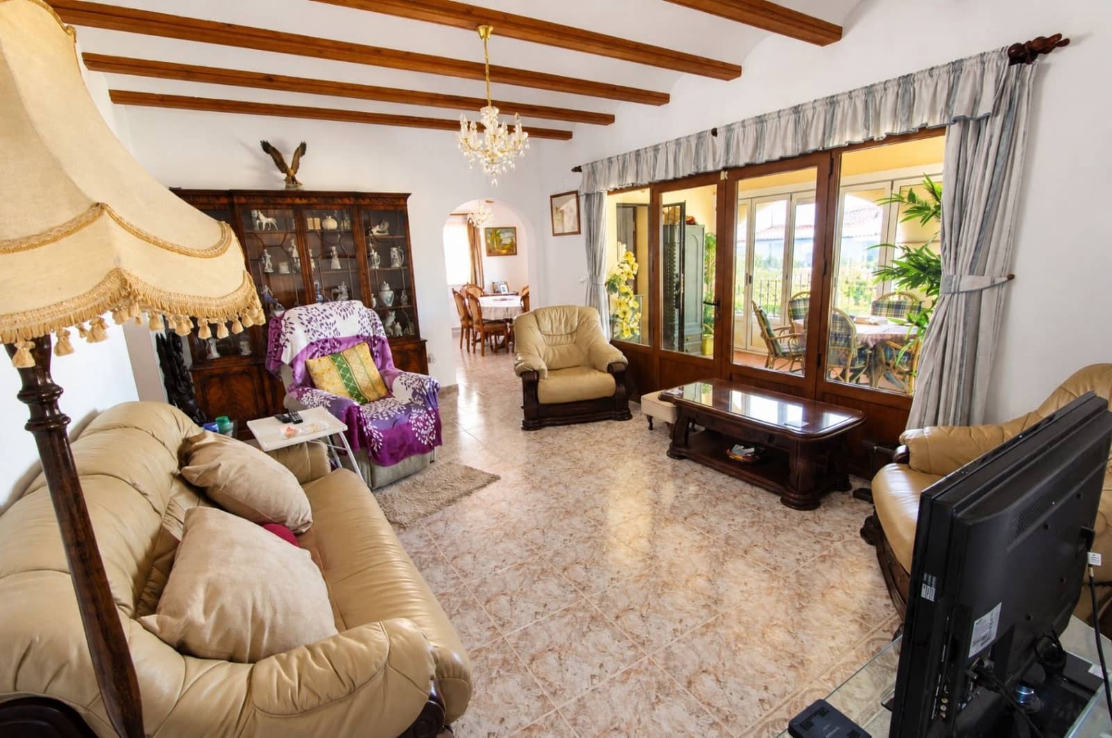 5 bedroom Villa for sale in Rafol de Almunia with pool garage - € 550,000 (Ref: 10067031)