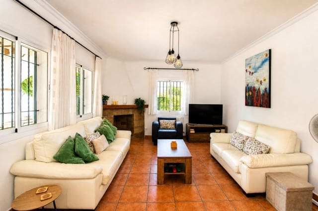 Chalet de 4 habitaciones en Orba en venta con piscina garaje - 525.000 € (Ref: 10067035)