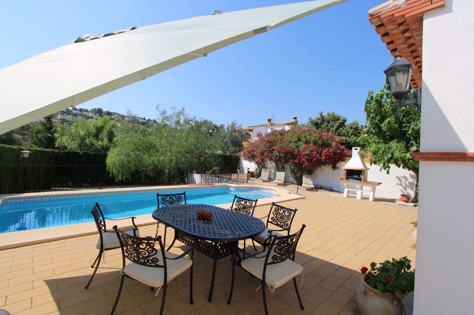 Chalet de 4 habitaciones en Orba en venta con piscina garaje - 525.000 € (Ref: 10067035)
