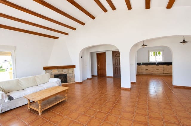 5 soverom Villa til salgs i Orba med svømmebasseng garasje - € 645 000 (Ref: 10067036)