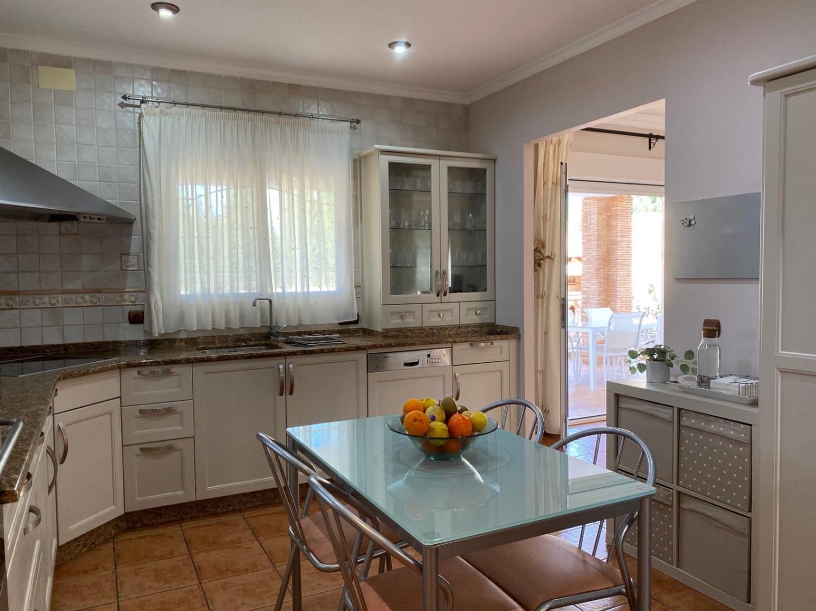 6 sypialnia Willa na sprzedaż w Orba z basenem garażem - 890 000 € (Ref: 10067038)
