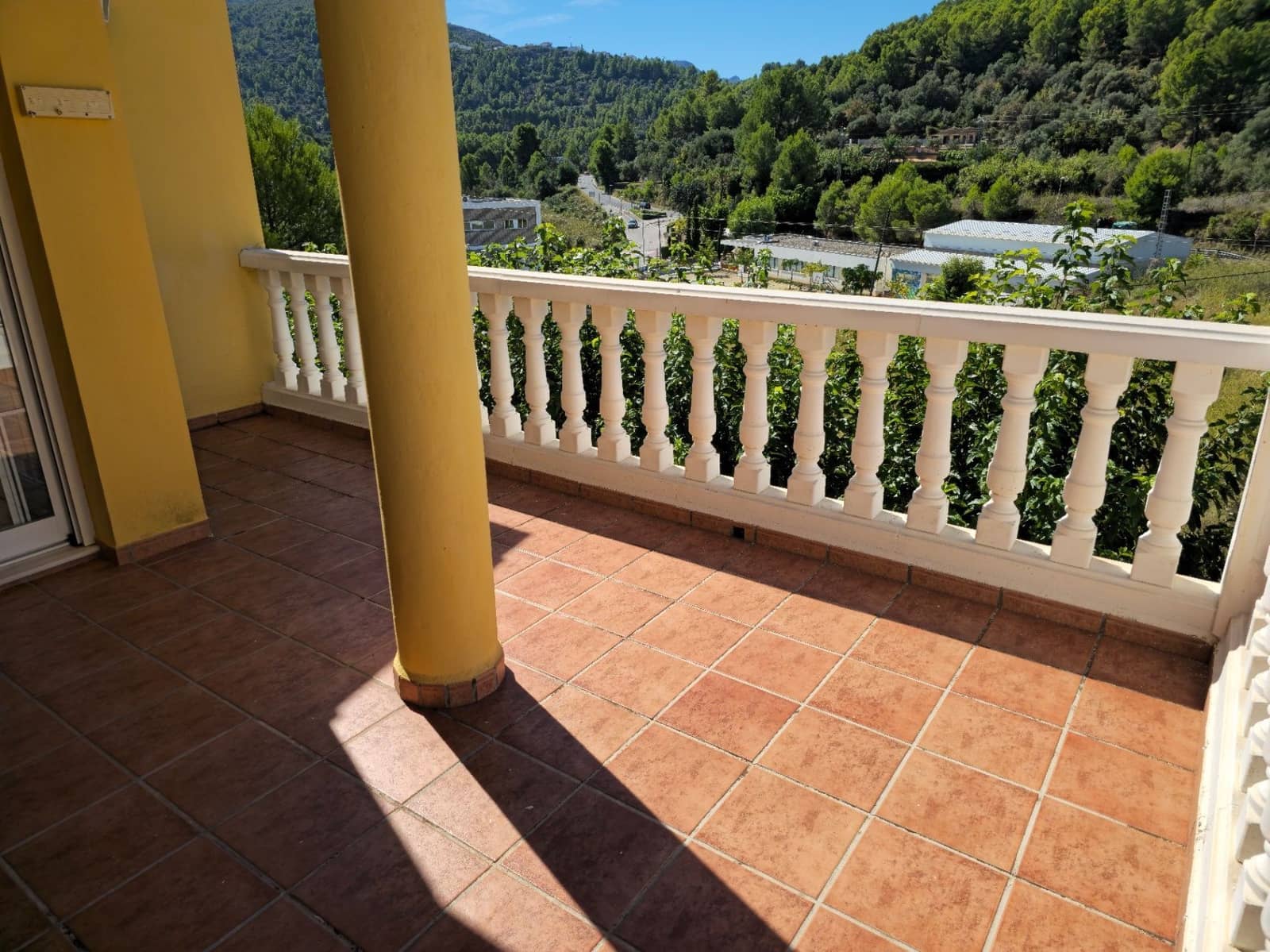 5 soveværelse Villa til salg i Orba med swimmingpool garage - € 450.000 (Ref: 10067041)