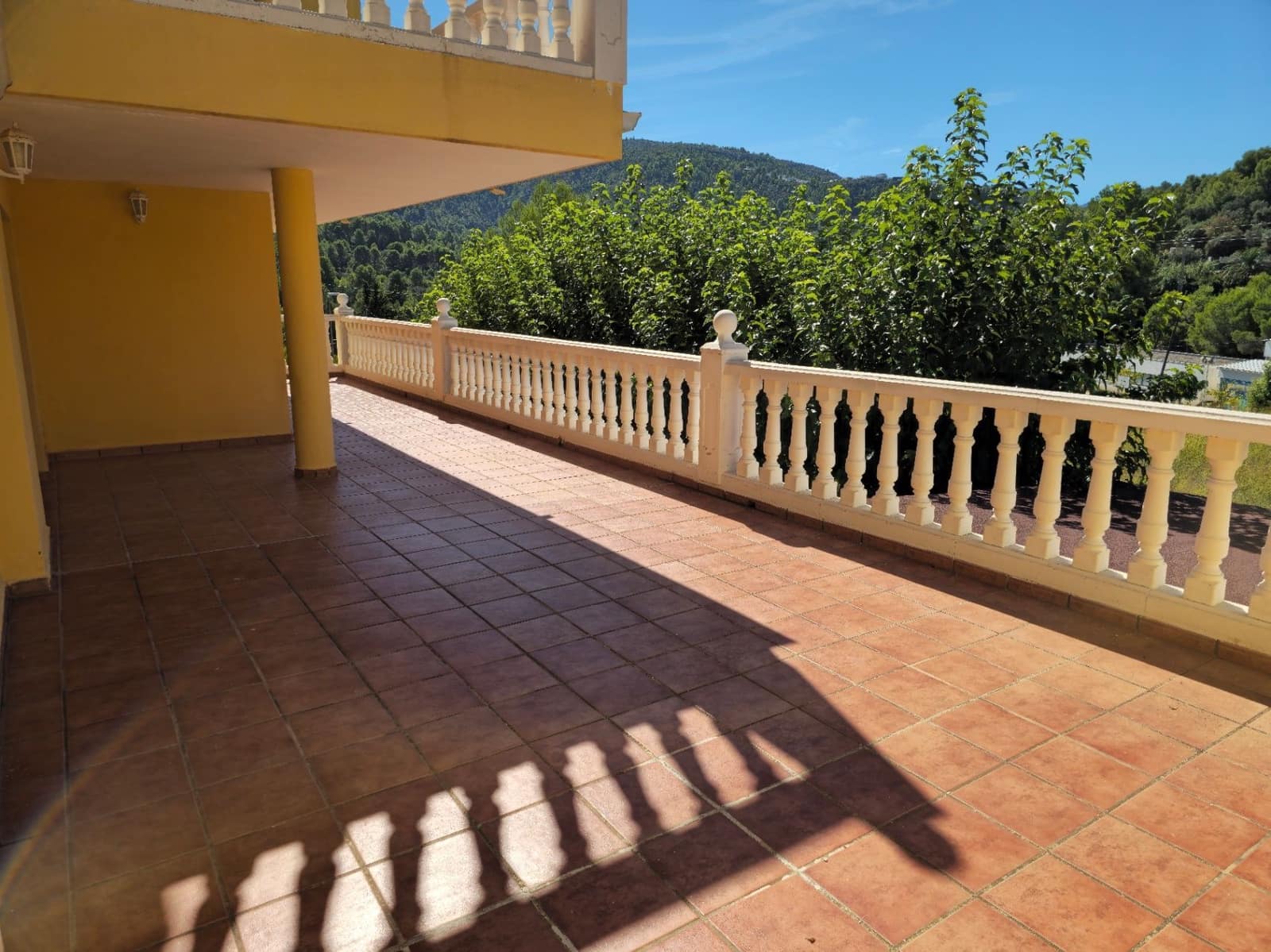 5 soveværelse Villa til salg i Orba med swimmingpool garage - € 450.000 (Ref: 10067041)