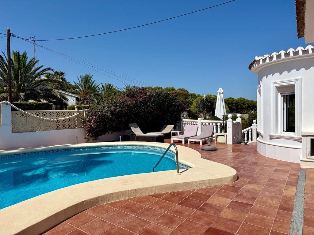 3 chambre Villa/Maison à vendre à Javea / Xabia avec piscine garage - 850 000 € (Ref: 10080368)
