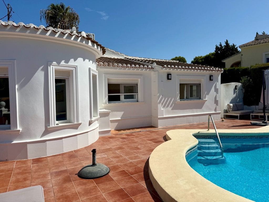 3 chambre Villa/Maison à vendre à Javea / Xabia avec piscine garage - 850 000 € (Ref: 10080368)