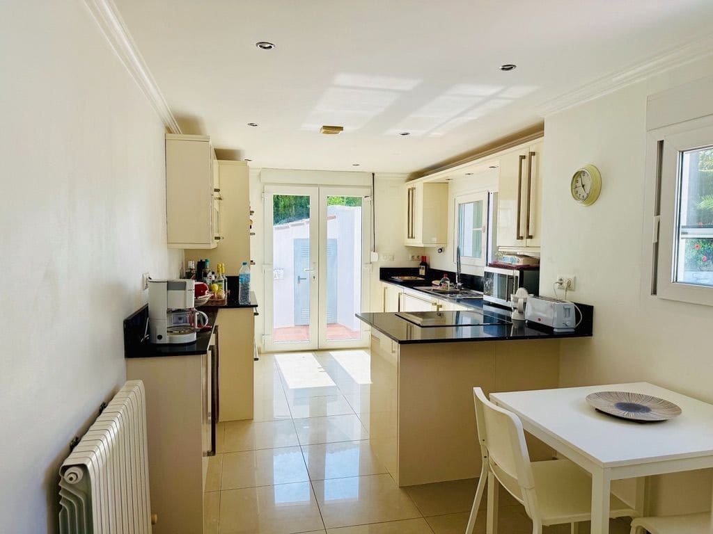 3 chambre Villa/Maison à vendre à Javea / Xabia avec piscine garage - 850 000 € (Ref: 10080368)