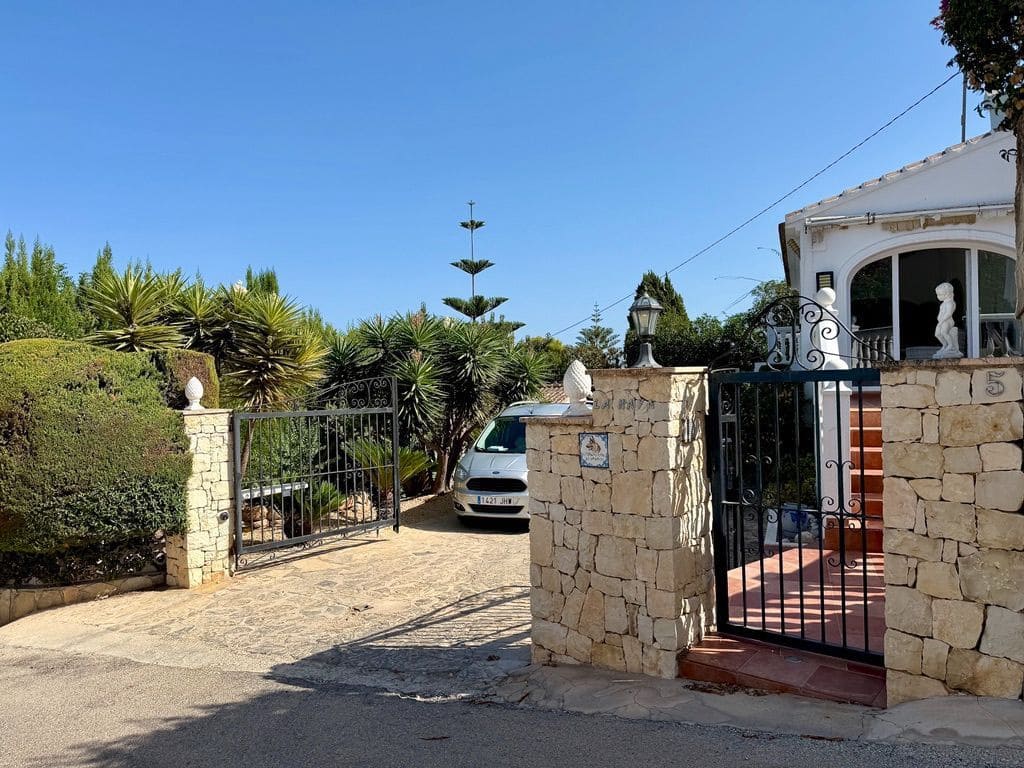 3 chambre Villa/Maison à vendre à Javea / Xabia avec piscine garage - 850 000 € (Ref: 10080368)