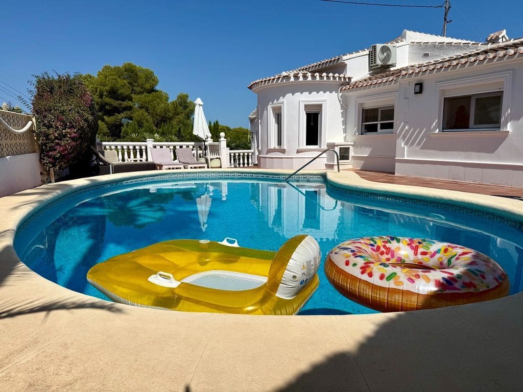 3 chambre Villa/Maison à vendre à Javea / Xabia avec piscine garage - 850 000 € (Ref: 10080368)