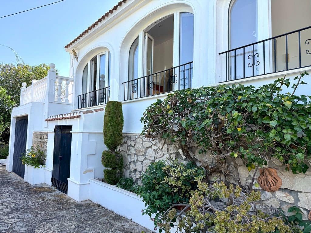 3 chambre Villa/Maison à vendre à Javea / Xabia avec piscine garage - 850 000 € (Ref: 10080368)