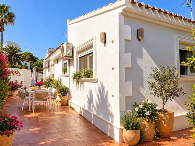 Chalet de 3 habitaciones en Cap Martí - El Tossalet - Pinomar, Javea / Xàbia en venta con piscina garaje - 799.000 € (Ref: 10080368)