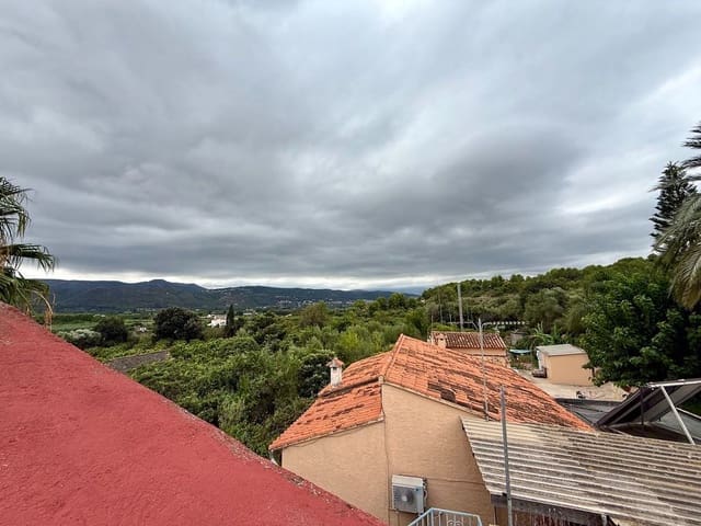 Finca/Casa Rural de 4 habitaciones en Beniarbeig en venta con garaje - 200.000 € (Ref: 10085459)