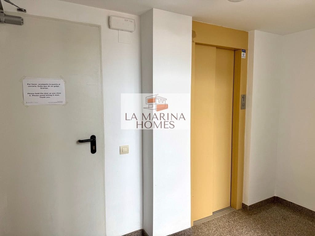 2 soveværelse Lejlighed til salg i Denia med swimmingpool garage - € 345.000 (Ref: 10133036)