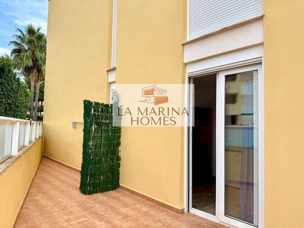 2 soveværelse Lejlighed til salg i Denia med swimmingpool garage - € 345.000 (Ref: 10133036)
