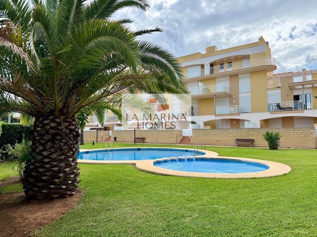 2 soveværelse Lejlighed til salg i Denia med swimmingpool garage - € 345.000 (Ref: 10133036)