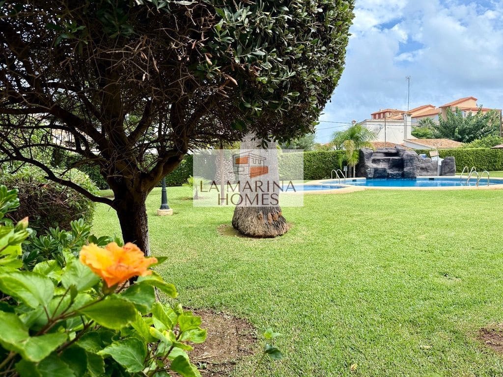 2 soveværelse Lejlighed til salg i Denia med swimmingpool garage - € 345.000 (Ref: 10133036)
