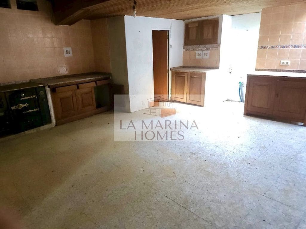 Finca/Casa Rural de 3 habitaciones en Ourense ciudad en venta con garaje - 68.000 € (Ref: 10174881)