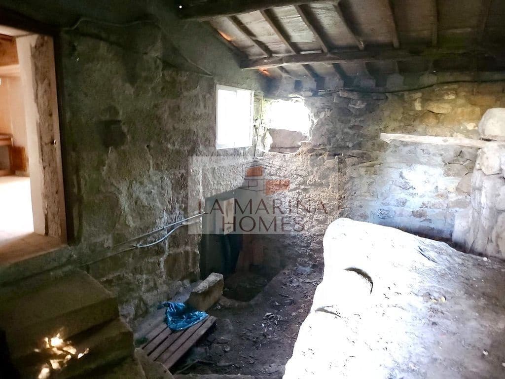 Finca/Casa Rural de 3 habitaciones en Ourense ciudad en venta con garaje - 68.000 € (Ref: 10174881)