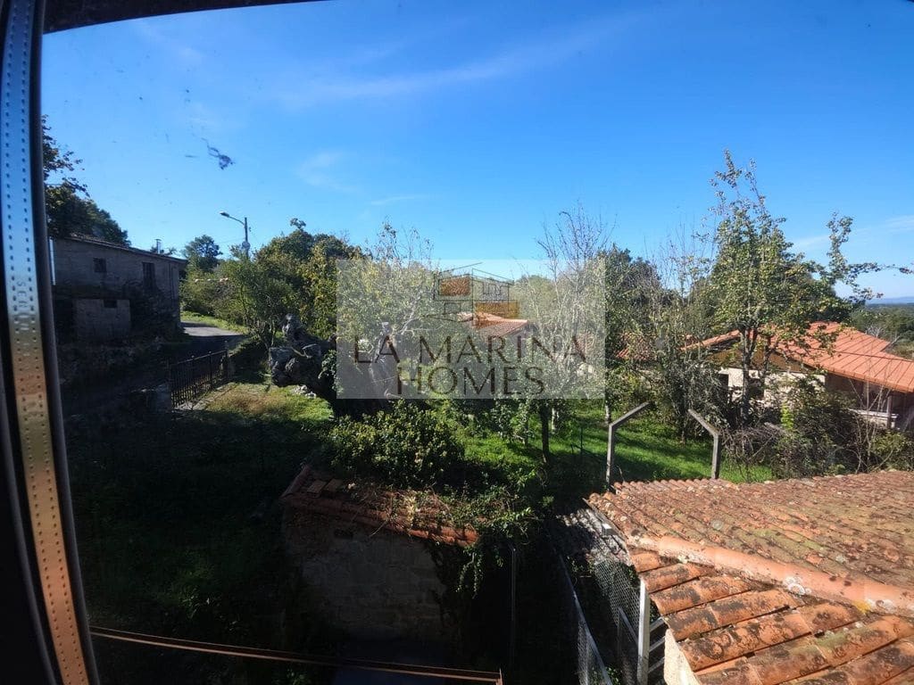 Finca/Casa Rural de 3 habitaciones en Ourense ciudad en venta con garaje - 68.000 € (Ref: 10174881)