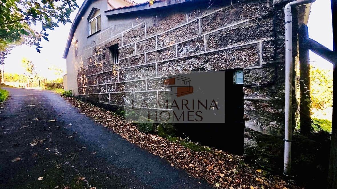 Finca/Casa Rural de 3 habitaciones en Ourense ciudad en venta con garaje - 68.000 € (Ref: 10174881)