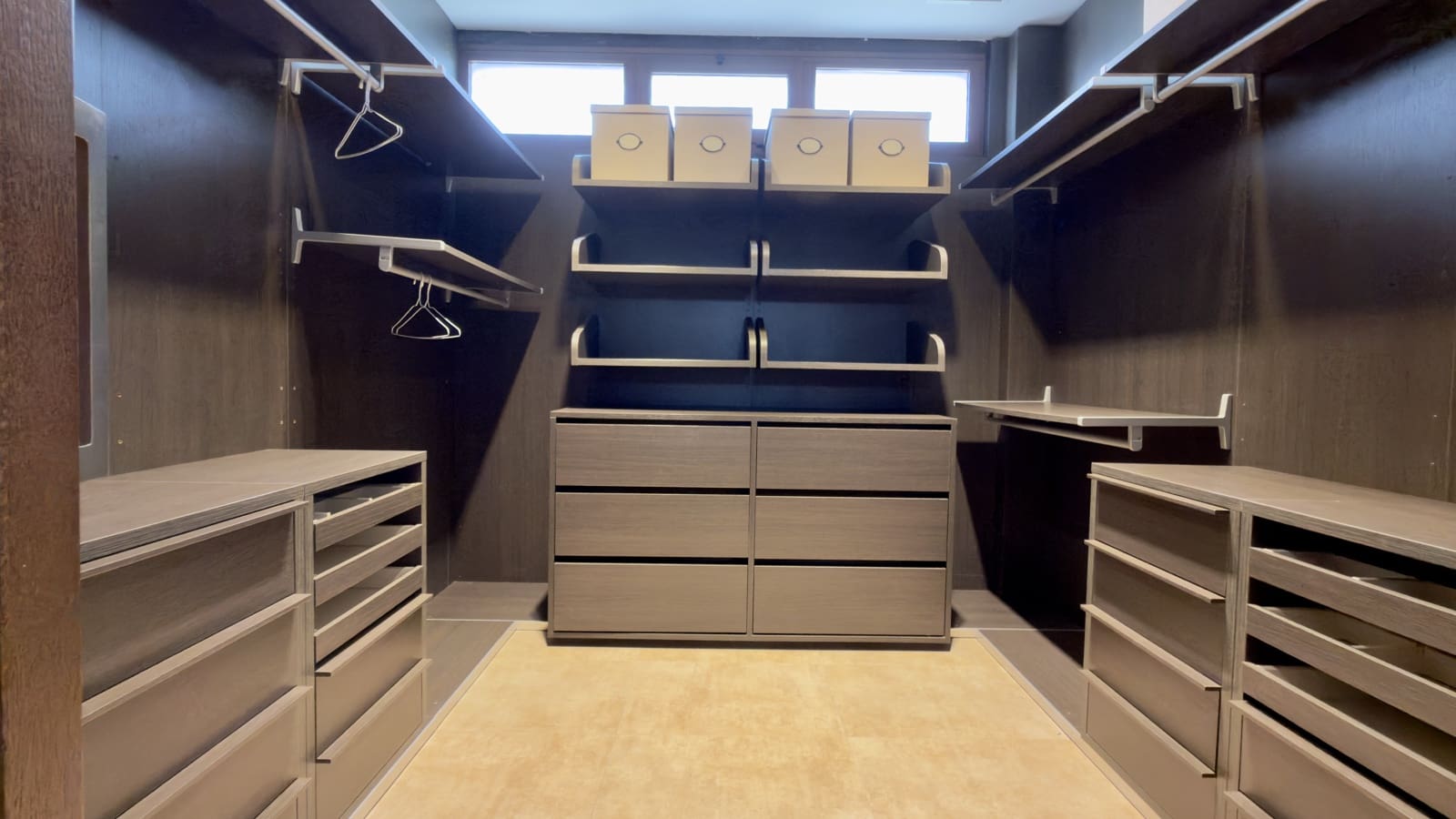 6 quarto Moradia para venda em Valverde com piscina garagem - 828 000 € (Ref: 10082158)
