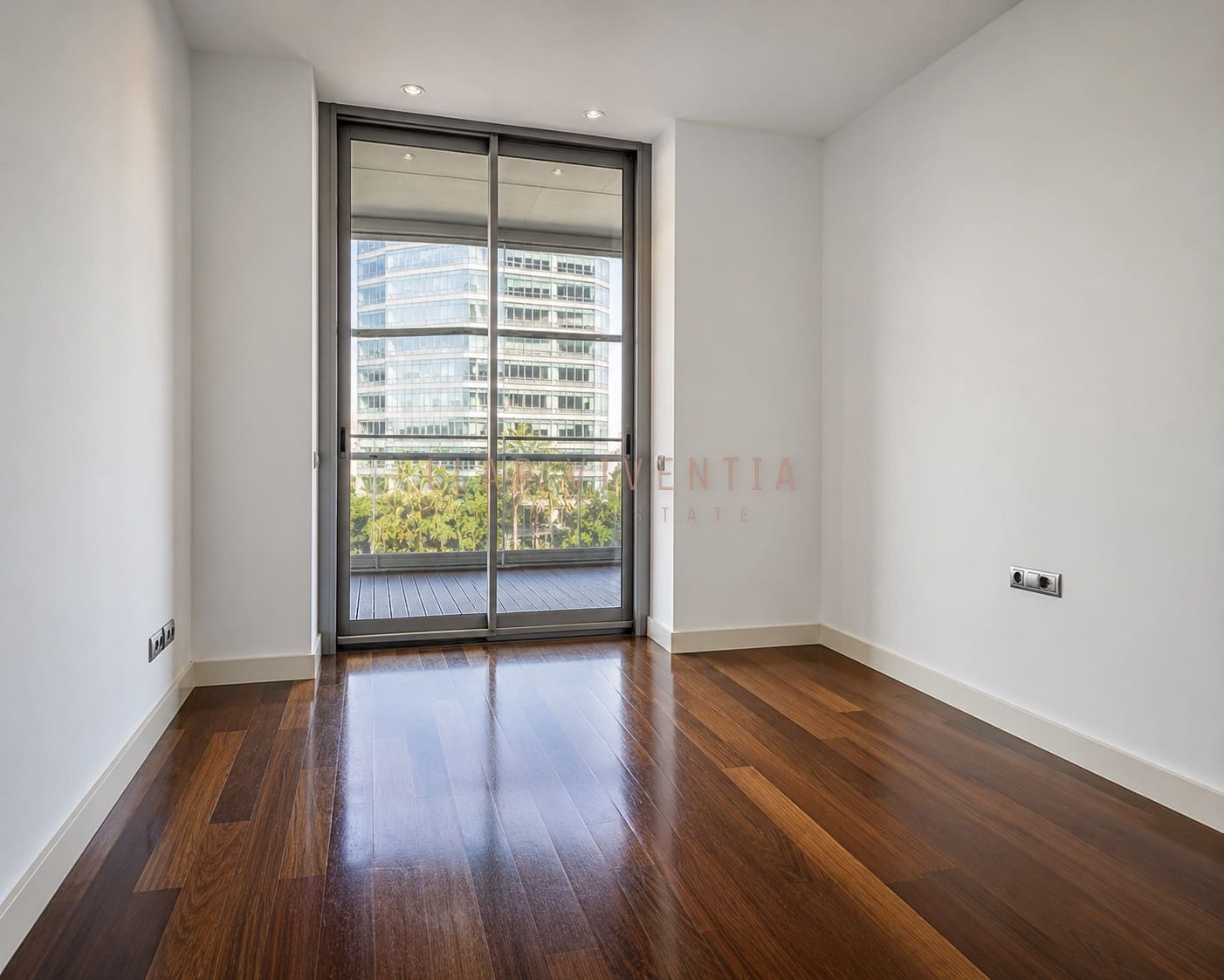 Apartamento de 4 habitaciones en Barcelona ciudad en venta con piscina garaje - 1.430.000 € (Ref: 10078970)