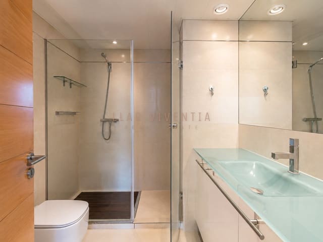Apartamento de 4 habitaciones en Diagonal Mar i El Front Marítim del Poblenou, Barcelona ciudad en venta con piscina garaje - 1.430.000 € (Ref: 10078970)