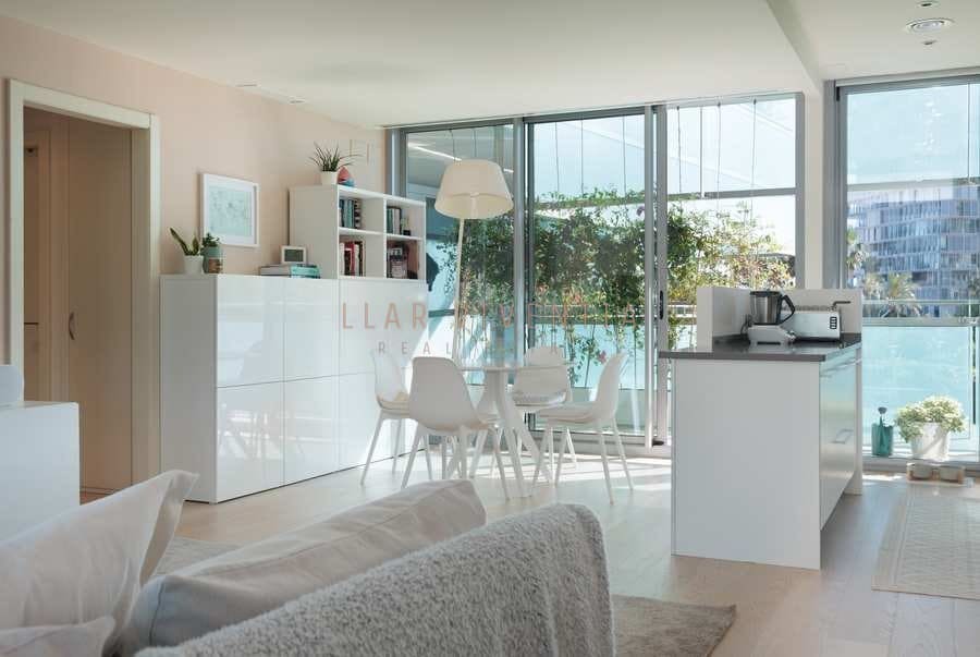 2 makuuhuone Huoneisto myytävänä paikassa Barcelona kaupunki mukana uima-altaan 
autotalli - 995 000 € (Ref: 10078972)