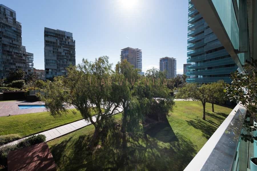 2 makuuhuone Huoneisto myytävänä paikassa Barcelona kaupunki mukana uima-altaan 
autotalli - 995 000 € (Ref: 10078972)