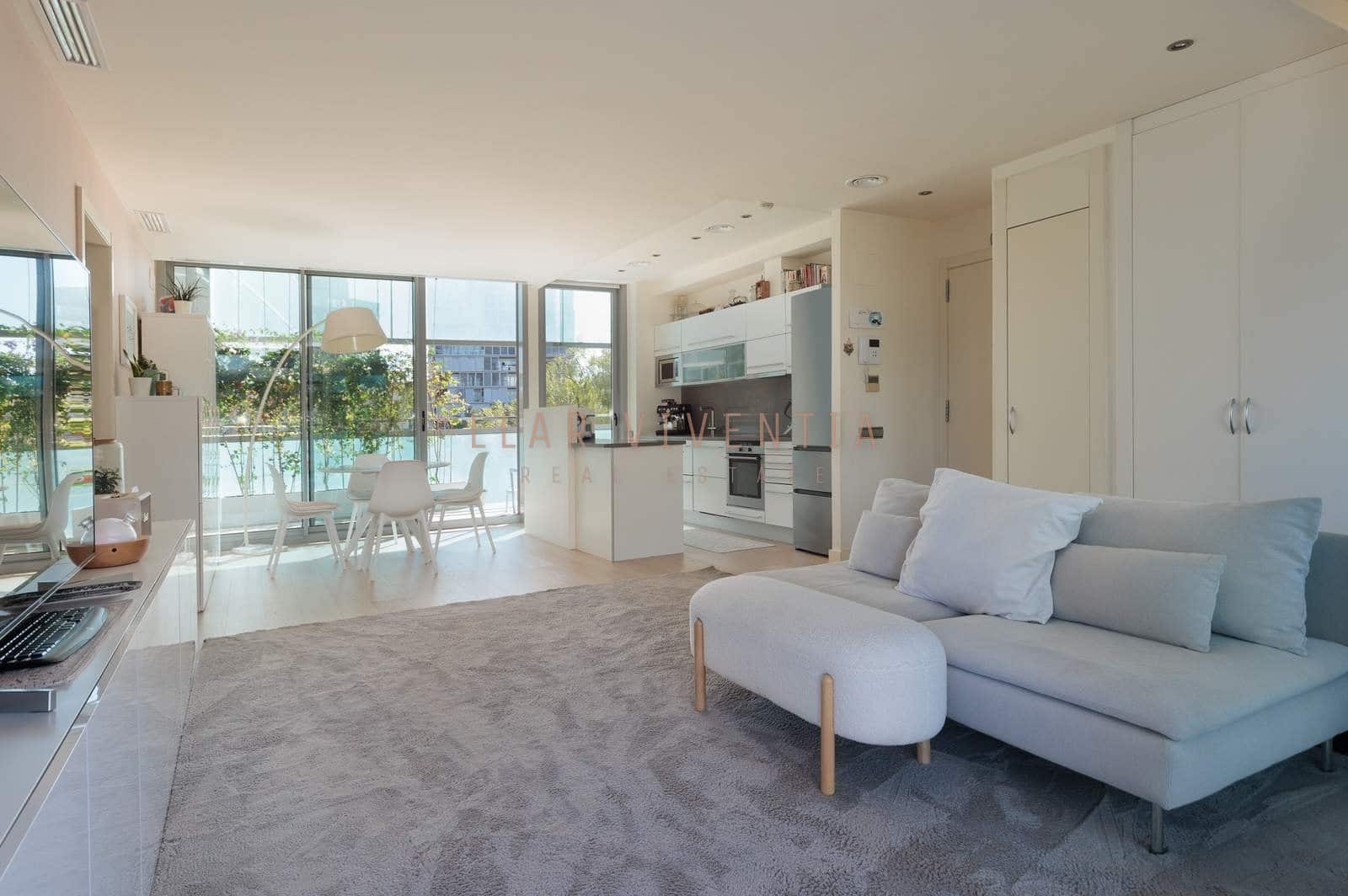 2 makuuhuone Huoneisto myytävänä paikassa Barcelona kaupunki mukana uima-altaan 
autotalli - 995 000 € (Ref: 10078972)