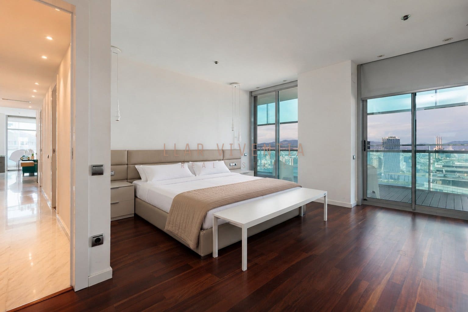 4 soverom Leilighet til leie i Barcelona by med svømmebasseng - € 6 000 (Ref: 10078975)
