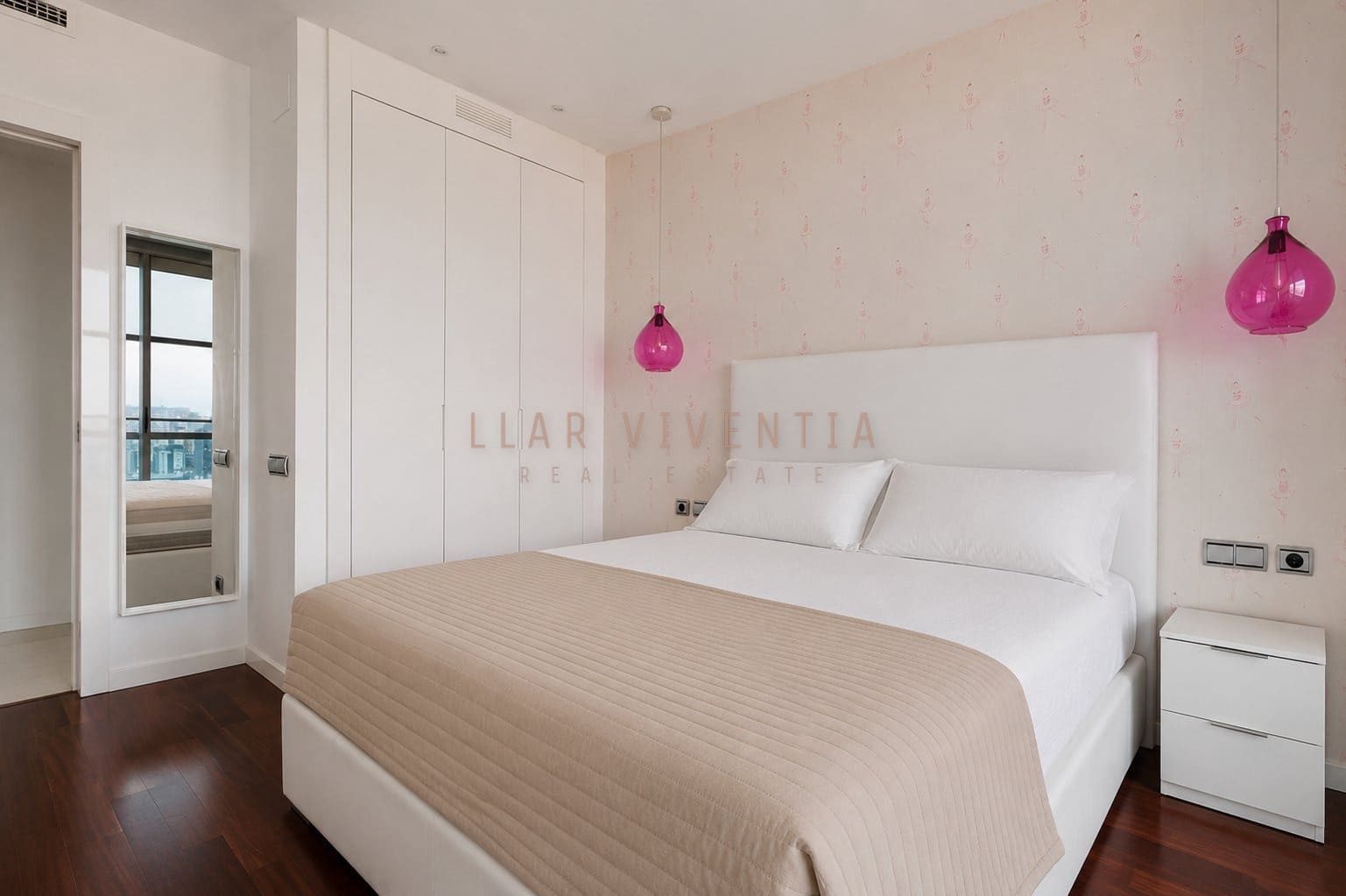 4 soverom Leilighet til leie i Barcelona by med svømmebasseng - € 6 000 (Ref: 10078975)