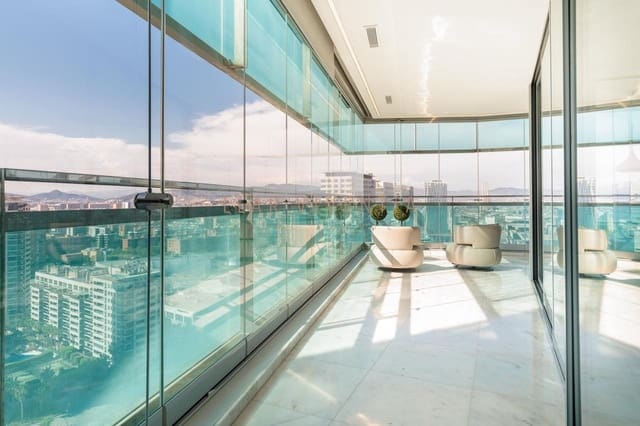 4 soverom Leilighet til leie i Diagonal Mar i El Front Marítim del Poblenou, Barcelona by - € 6 000 (Ref: 10078975)