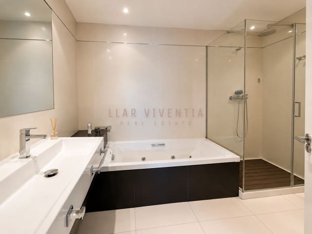 3 soverom Leilighet til leie i Diagonal Mar i El Front Marítim del Poblenou, Barcelona by med svømmebasseng garasje - € 5 000 (Ref: 10078976)