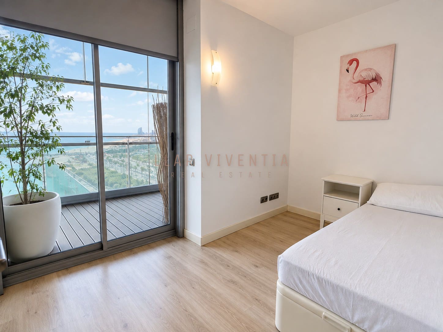 3 soverom Leilighet til leie i Barcelona by med svømmebasseng garasje - € 5 000 (Ref: 10078976)