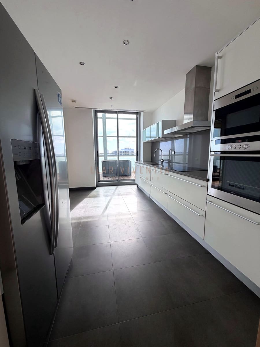 3 quarto Penthouse para arrendar em Barcelona cidade com piscina - 10 000 € (Ref: 10078978)