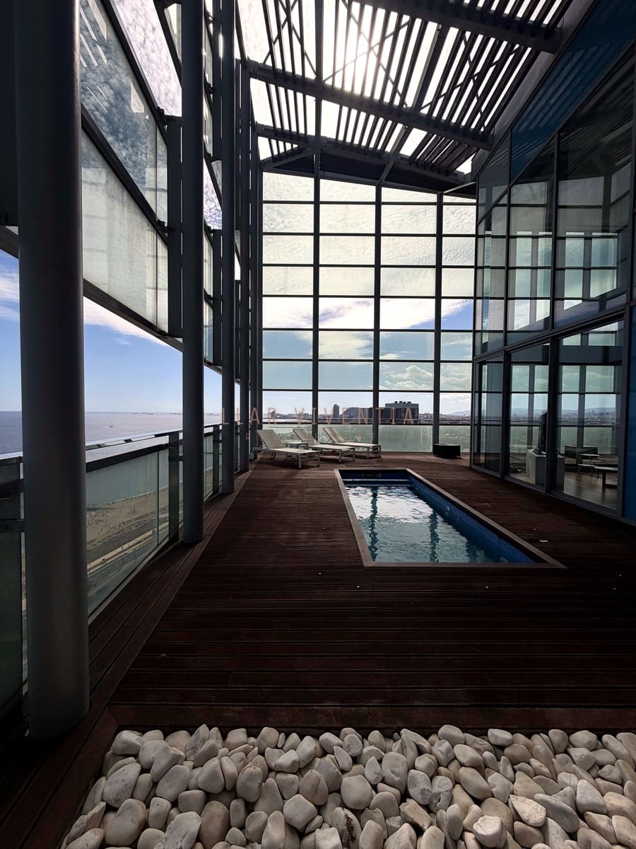 3 quarto Penthouse para arrendar em Barcelona cidade com piscina - 10 000 € (Ref: 10078978)