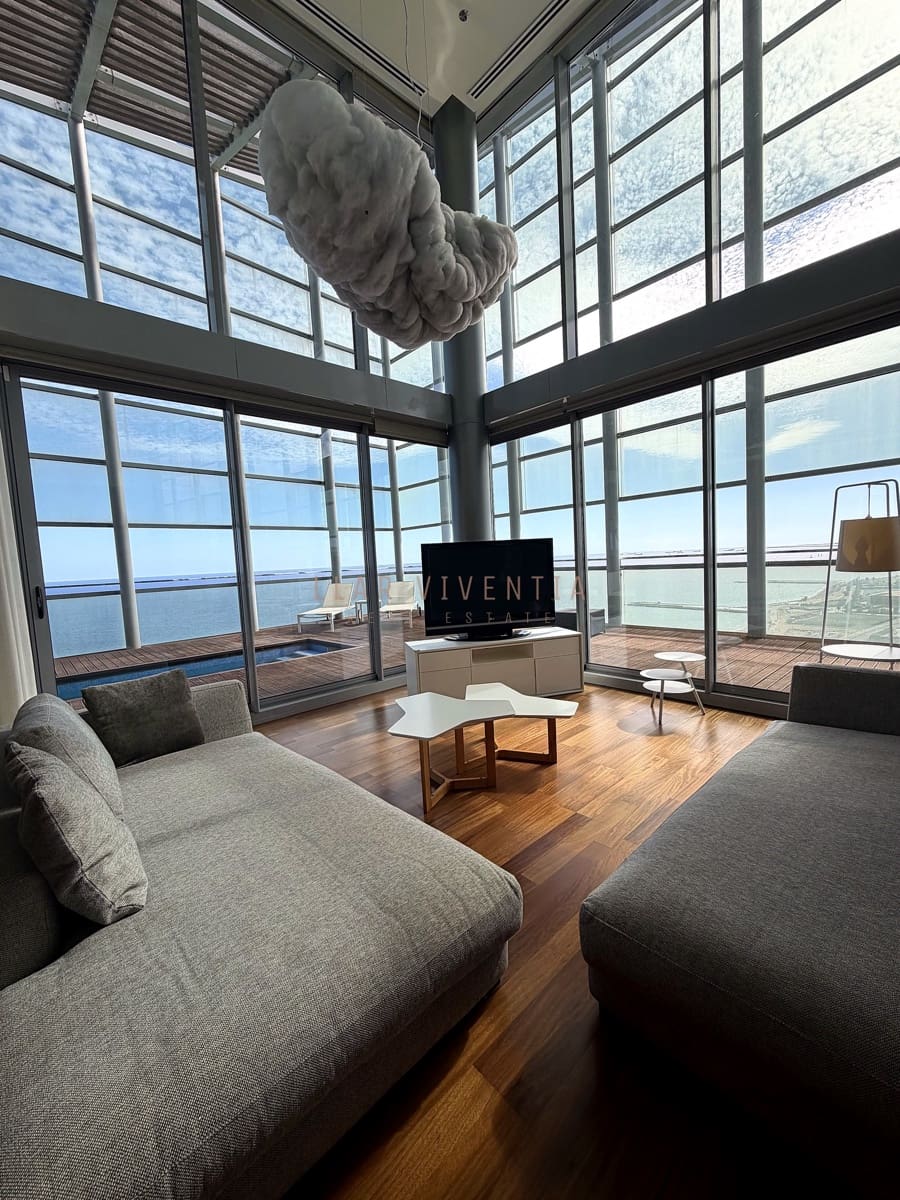 3 quarto Penthouse para arrendar em Barcelona cidade com piscina - 10 000 € (Ref: 10078978)