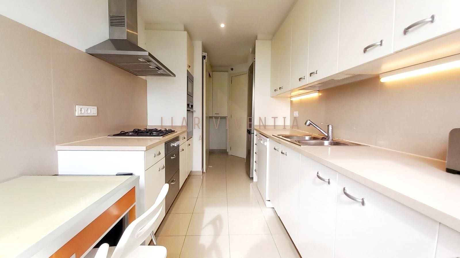 3 Zimmer Apartment zu verkaufen in Barcelona Stadt mit Pool - 1.390.000 € (Ref: 10078980)