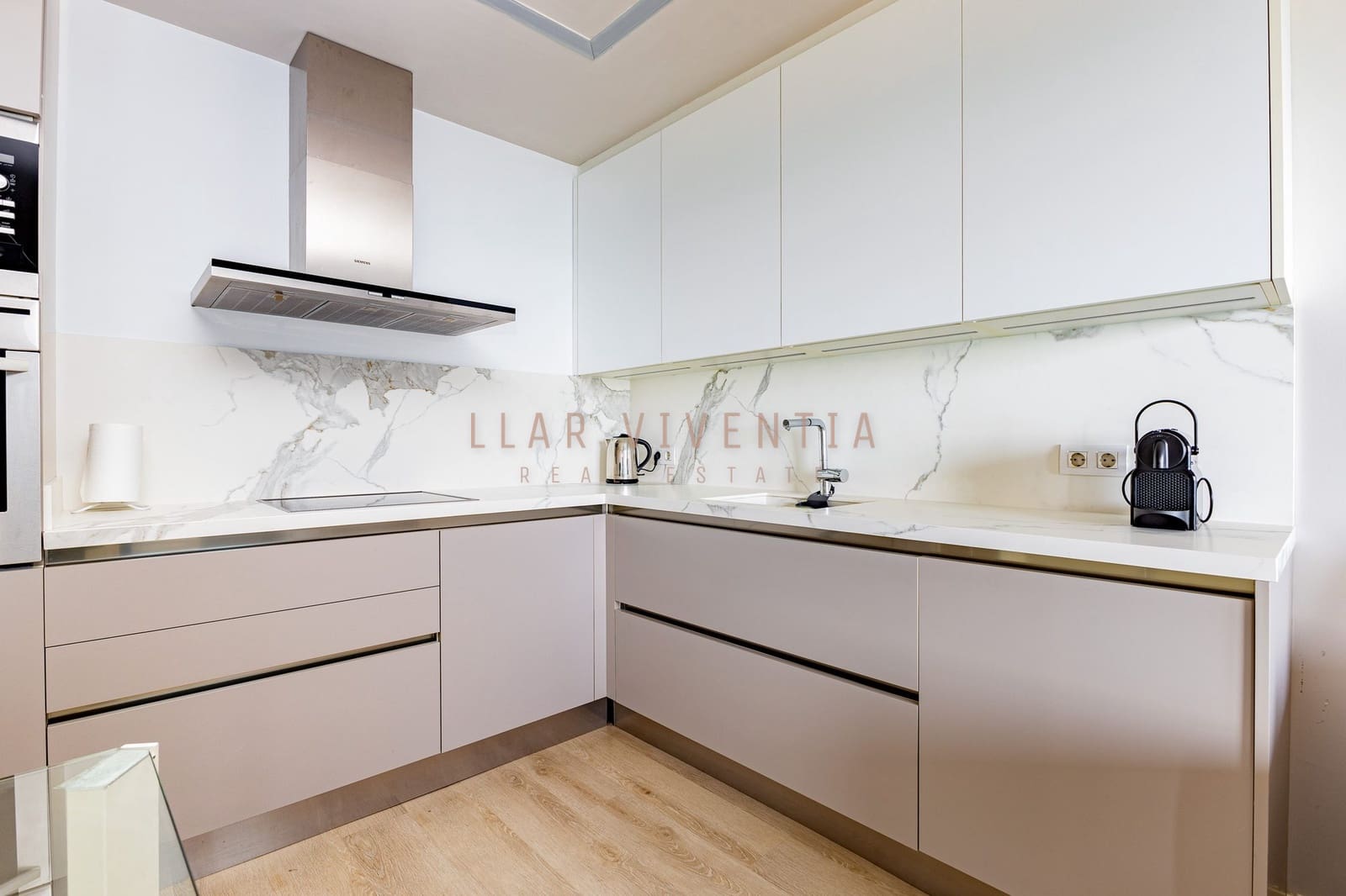 3 bedroom Apartment for rent in Barcelona city with pool - € 5,000 (Ref: 10078982)