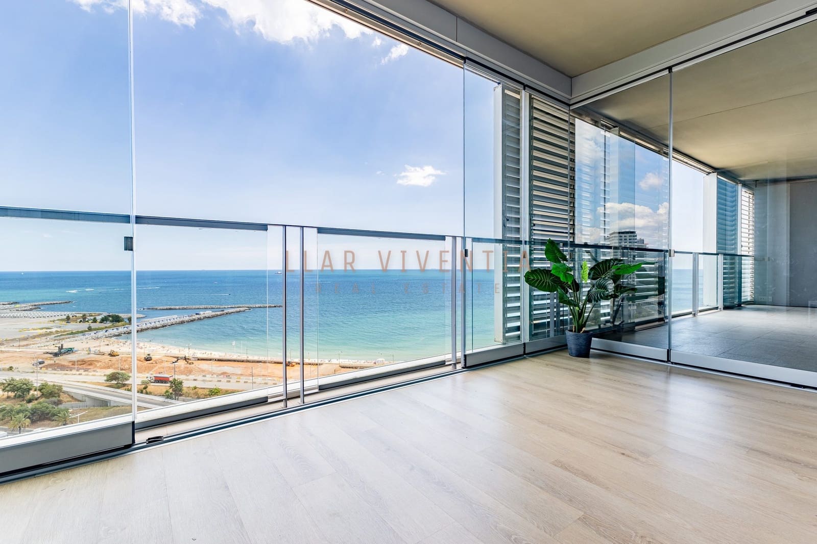 3 bedroom Apartment for rent in Barcelona city with pool - € 5,000 (Ref: 10078982)