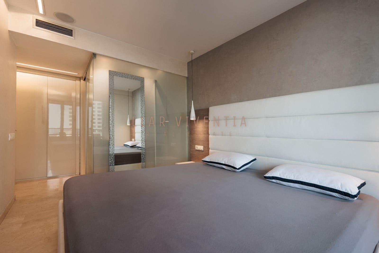 3 soverom Leilighet til leie i Barcelona by med svømmebasseng - € 5 500 (Ref: 10078984)