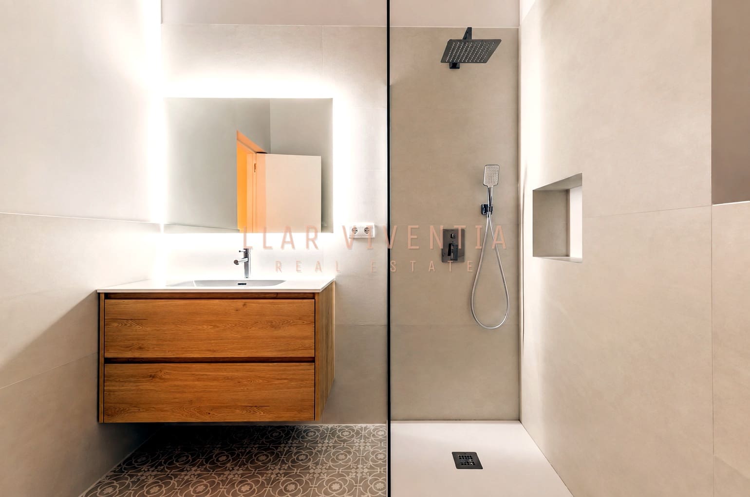 Apartamento de 3 habitaciones en Barcelona ciudad en venta - 625.000 € (Ref: 10120306)