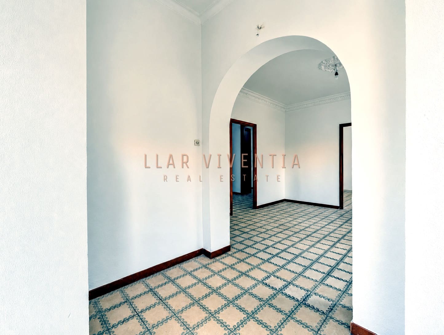 4 bedroom Apartment for sale in Barcelona city - € 600,000 (Ref: 10125018)
