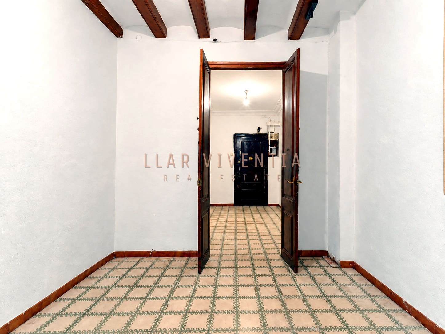 4 bedroom Apartment for sale in Barcelona city - € 600,000 (Ref: 10125018)