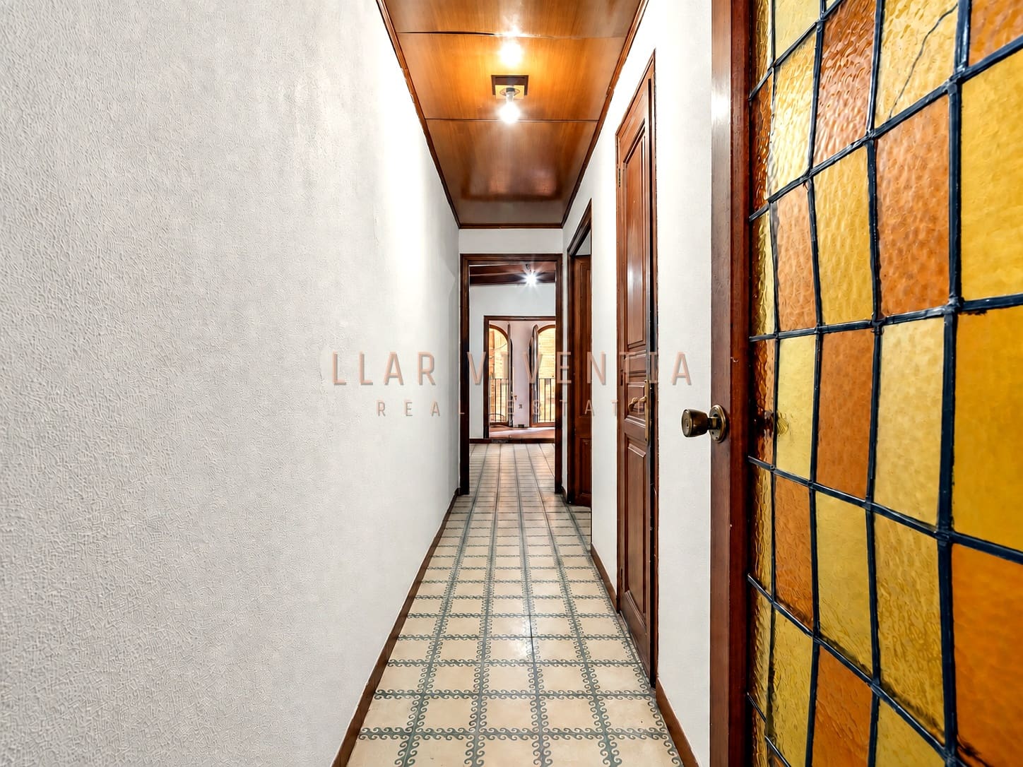 4 bedroom Apartment for sale in Barcelona city - € 600,000 (Ref: 10125018)