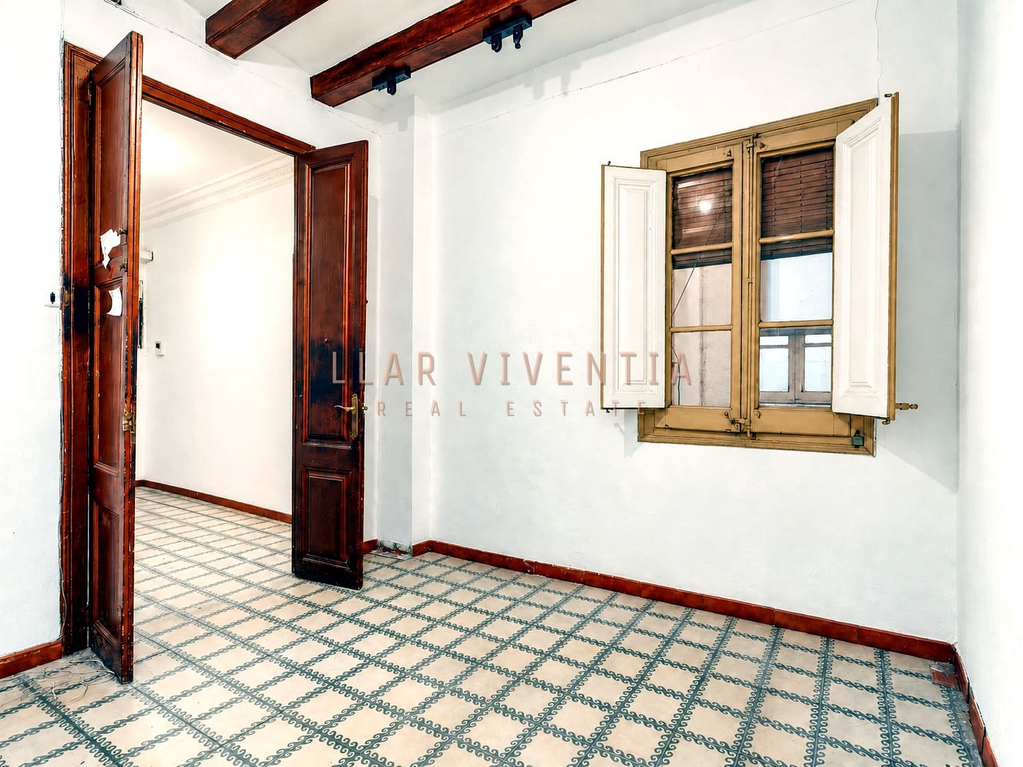 4 bedroom Apartment for sale in Barcelona city - € 600,000 (Ref: 10125018)