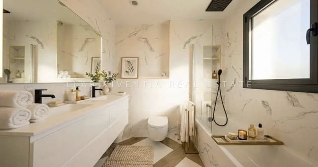 7 bedroom Villa for sale in Montgat with pool garage - € 1,850,000 (Ref: 10177674)