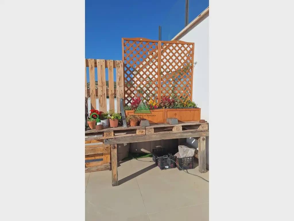 2 bedroom Penthouse for sale in Alhama de Granada with garage - € 193,000 (Ref: 10078828)