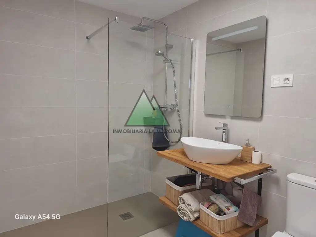 2 bedroom Penthouse for sale in Alhama de Granada with garage - € 193,000 (Ref: 10078828)